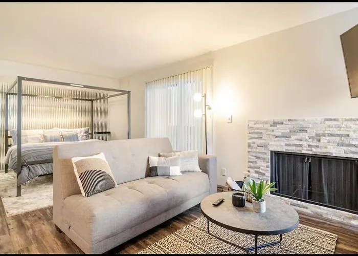 The Coop At The Med Center Apartments