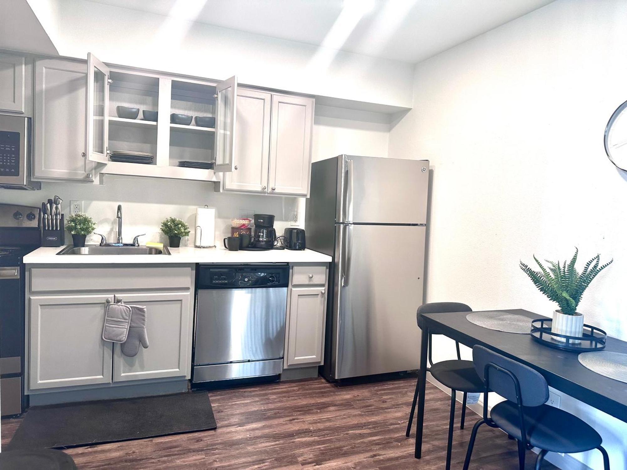 The Coop At The Med Center Apartment Houston